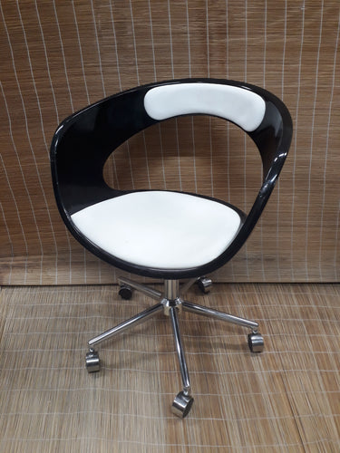 Black & White Swivel Chair