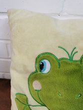 Load image into Gallery viewer, Frog Cushion