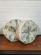 Load image into Gallery viewer, Circular Floral Cushions