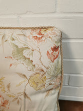 Load image into Gallery viewer, Pale Floral Cushion