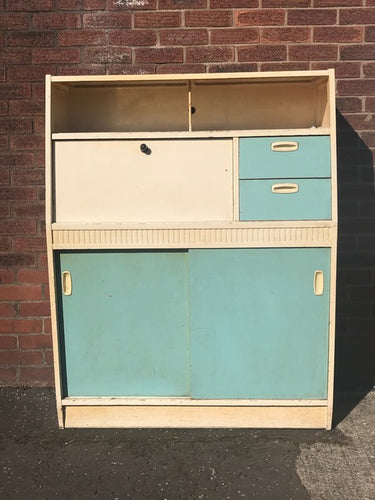 kitchenette. Three quarter height.