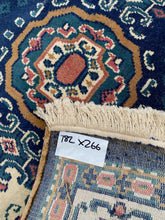 Load image into Gallery viewer, Pure wool rug