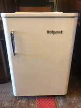 Load image into Gallery viewer, Hotpoint fridge