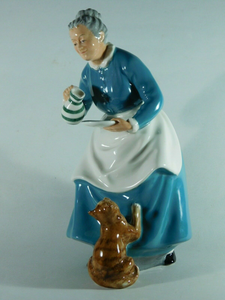 Figurine - Royal Doulton 'The Favourite'